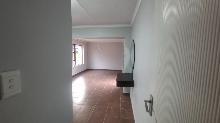 3 Bedroom Property for Sale in Heiderand Western Cape